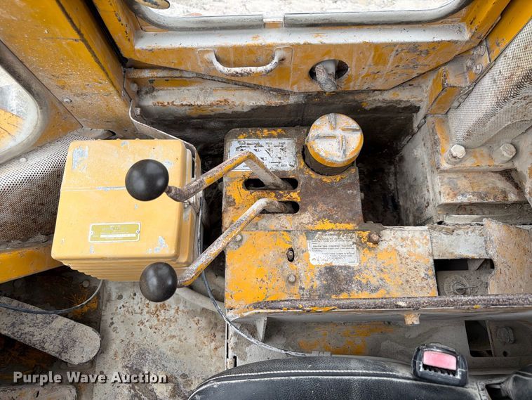 image for item FP3109 1975 Caterpillar 966C Wheel loader