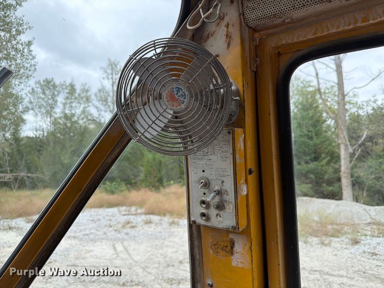 image for item FP3109 1975 Caterpillar 966C Wheel loader