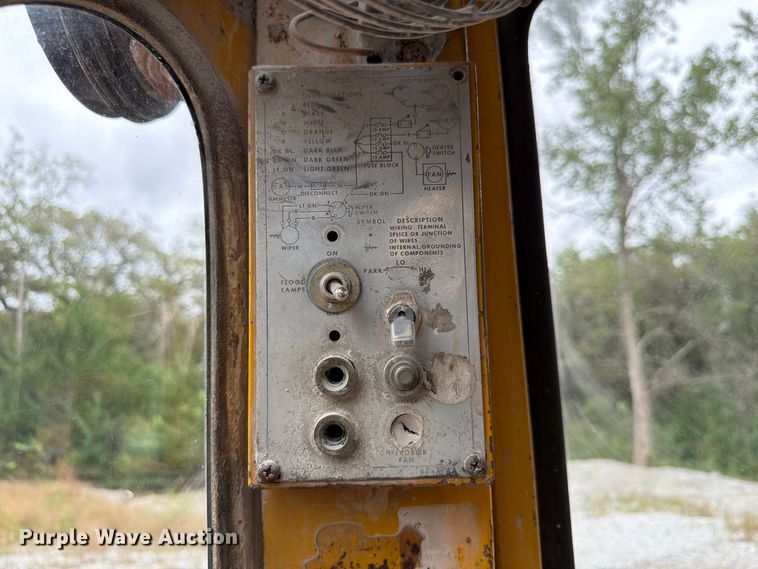 image for item FP3109 1975 Caterpillar 966C Wheel loader