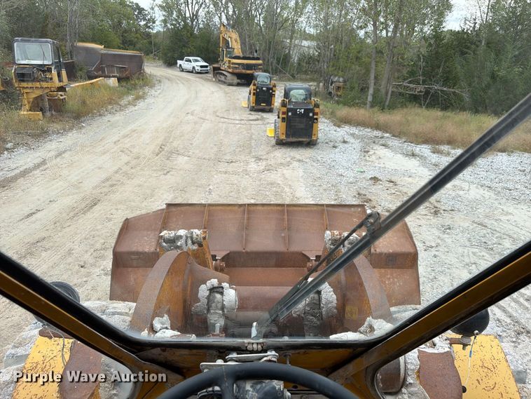 image for item FP3109 1975 Caterpillar 966C Wheel loader