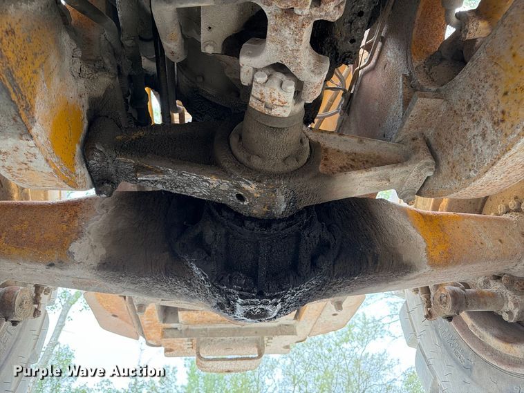 image for item FP3109 1975 Caterpillar 966C Wheel loader