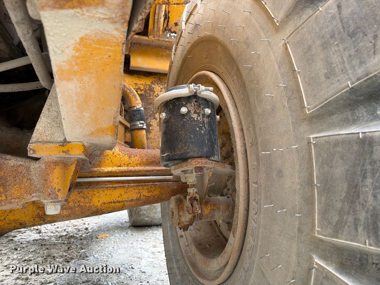 image for item FP3109 1975 Caterpillar 966C Wheel loader