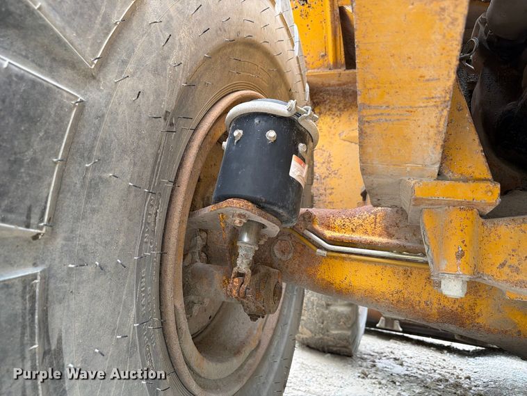 image for item FP3109 1975 Caterpillar 966C Wheel loader