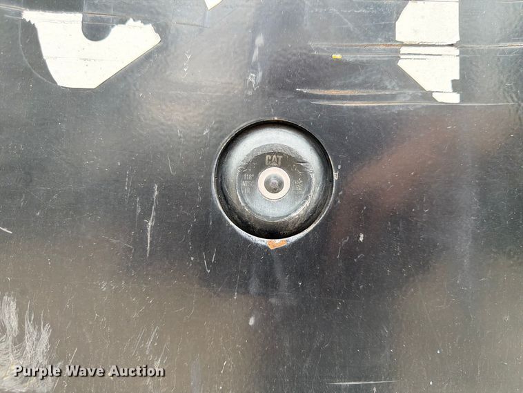 image for item FP3110 2018 Caterpillar 226D skid steer loader