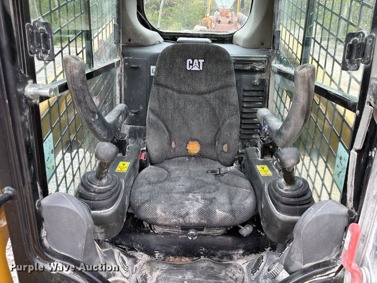 image for item FP3110 2018 Caterpillar 226D skid steer loader
