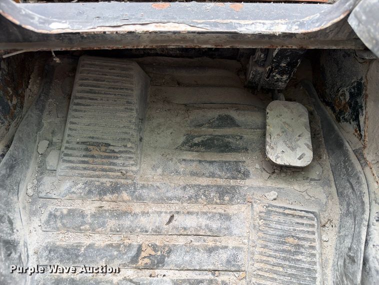 image for item FP3110 2018 Caterpillar 226D skid steer loader