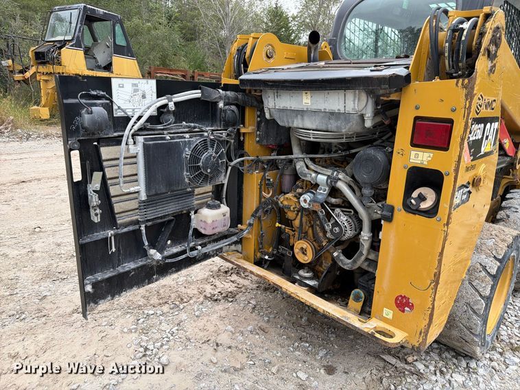 image for item FP3110 2018 Caterpillar 226D skid steer loader