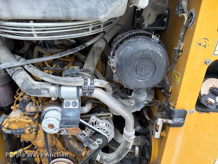 image for item FP3110 2018 Caterpillar 226D skid steer loader