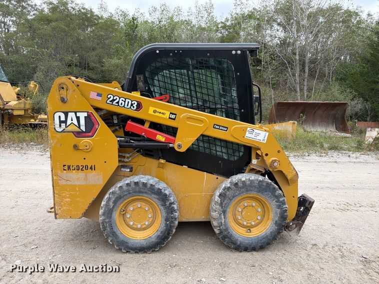 image for item FP3111 2023 Caterpillar 226D3 skid steer loader