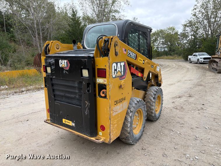 image for item FP3111 2023 Caterpillar 226D3 skid steer loader