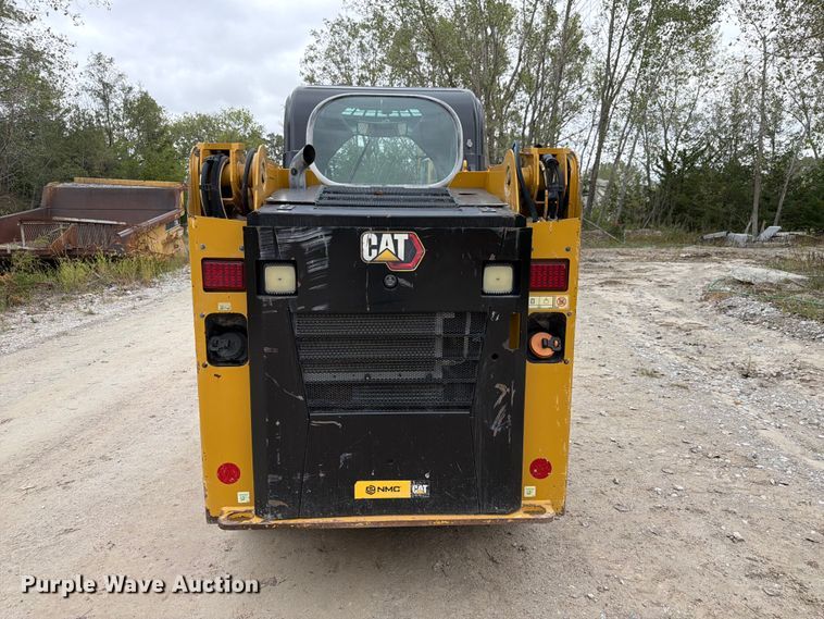 image for item FP3111 2023 Caterpillar 226D3 skid steer loader