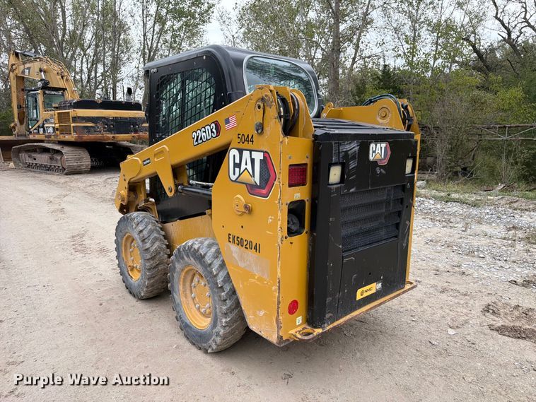 image for item FP3111 2023 Caterpillar 226D3 skid steer loader