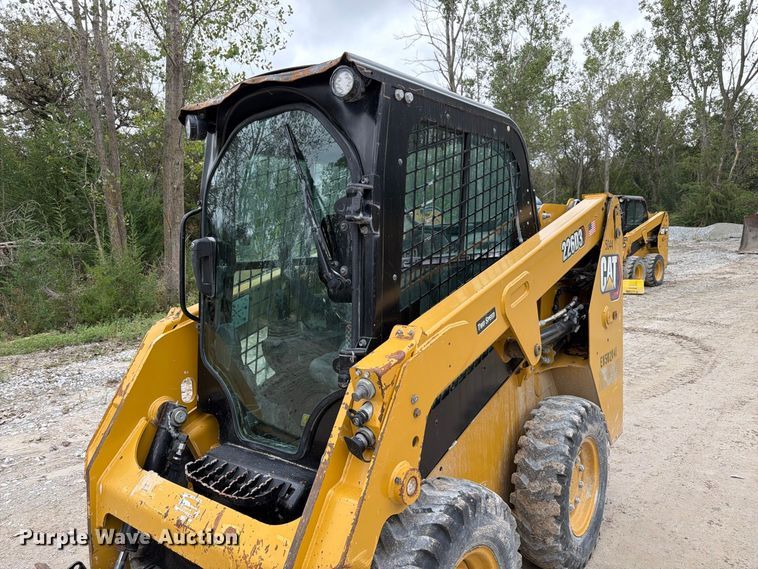 image for item FP3111 2023 Caterpillar 226D3 skid steer loader
