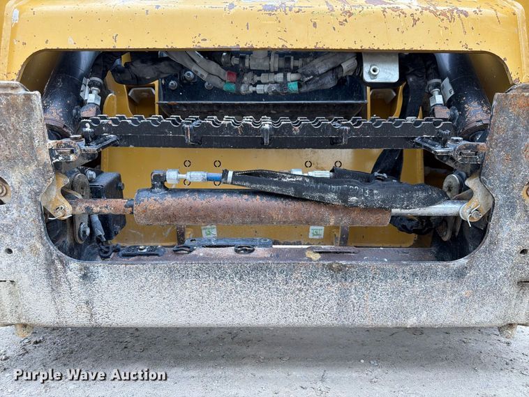 image for item FP3111 2023 Caterpillar 226D3 skid steer loader