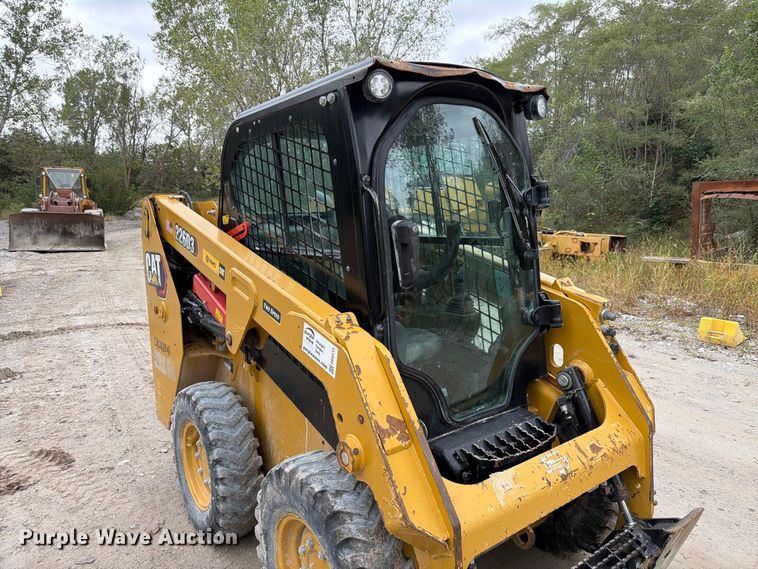 image for item FP3111 2023 Caterpillar 226D3 skid steer loader