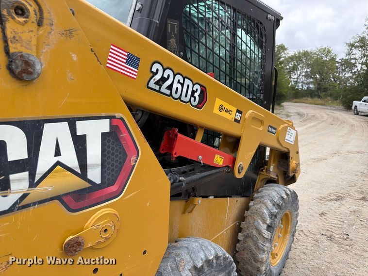 image for item FP3111 2023 Caterpillar 226D3 skid steer loader