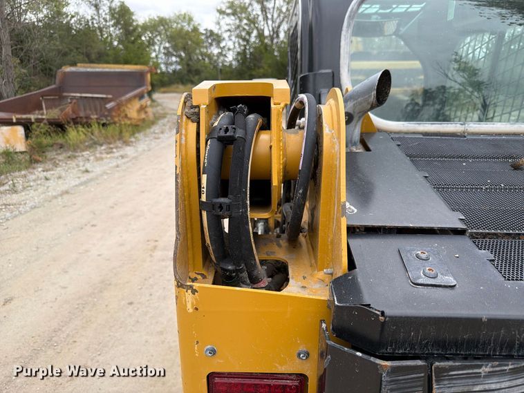 image for item FP3111 2023 Caterpillar 226D3 skid steer loader