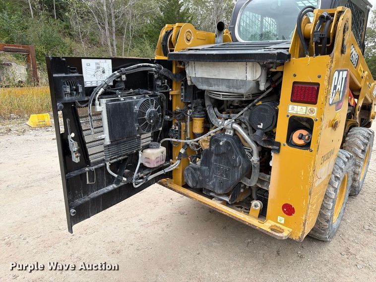 image for item FP3111 2023 Caterpillar 226D3 skid steer loader
