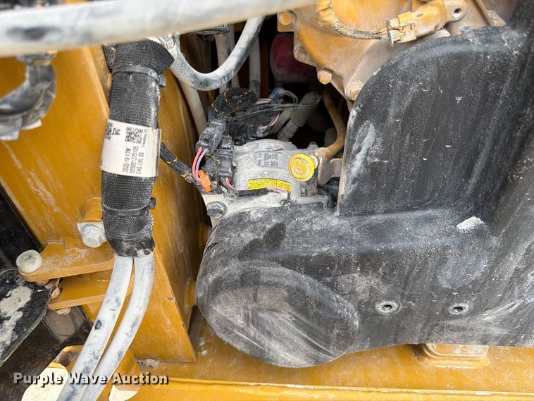 image for item FP3111 2023 Caterpillar 226D3 skid steer loader