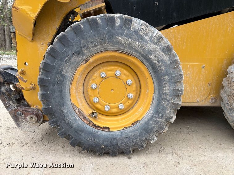 image for item FP3111 2023 Caterpillar 226D3 skid steer loader