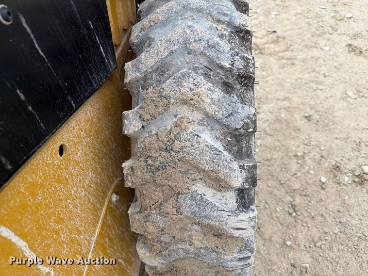 image for item FP3111 2023 Caterpillar 226D3 skid steer loader