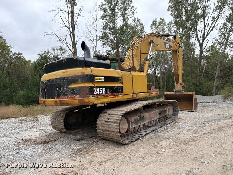 image for item FP3112 2000 Caterpillar 345B L excavator