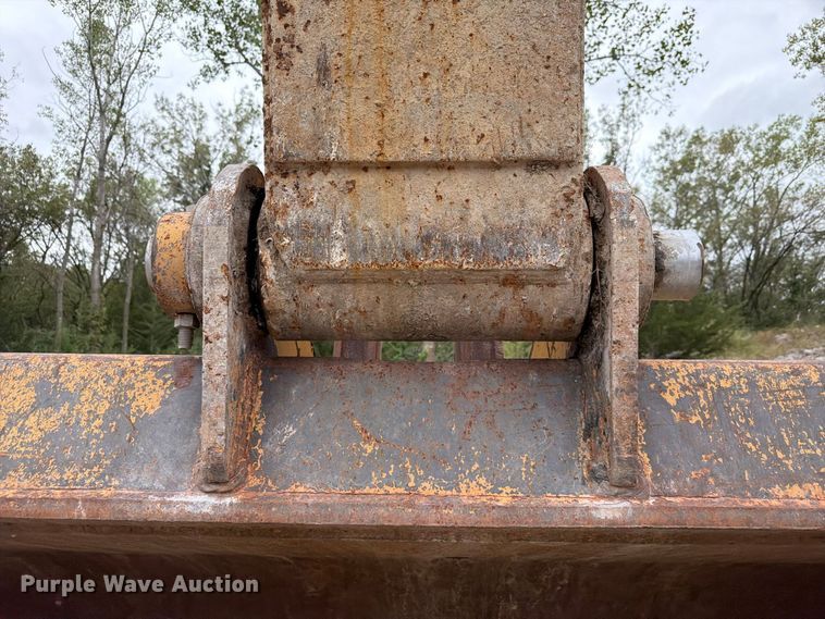 image for item FP3112 2000 Caterpillar 345B L excavator