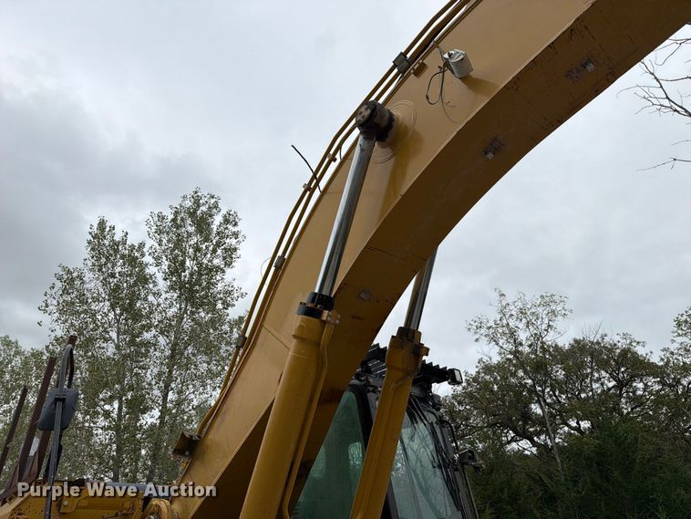 image for item FP3112 2000 Caterpillar 345B L excavator