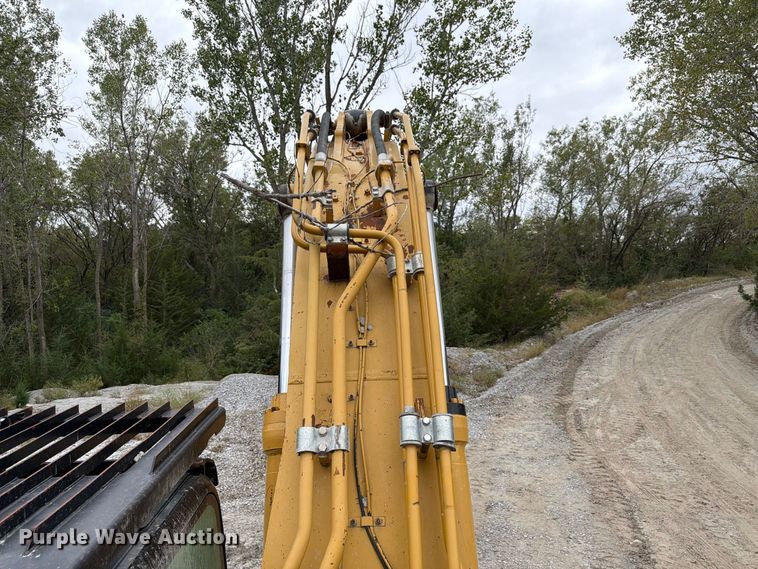 image for item FP3112 2000 Caterpillar 345B L excavator
