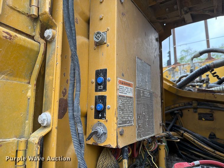 image for item FP3112 2000 Caterpillar 345B L excavator