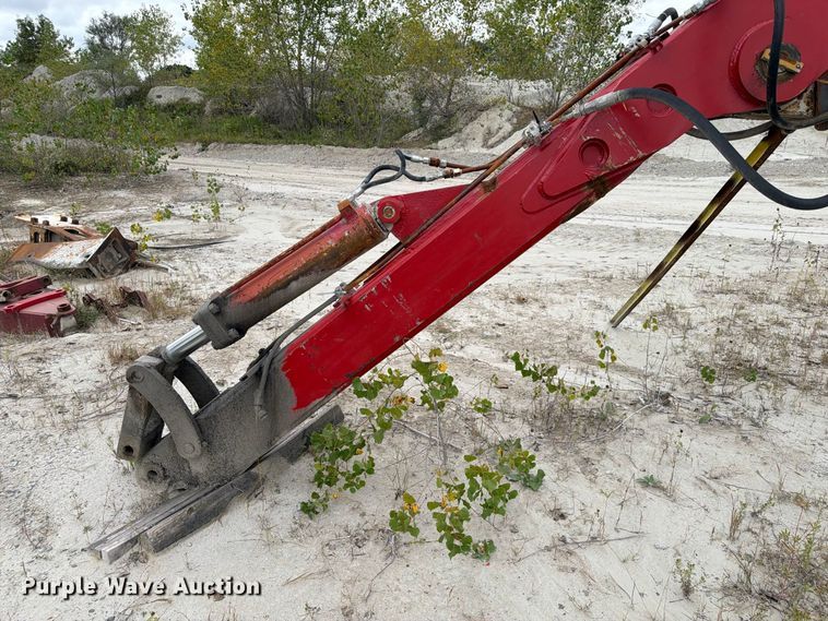 image for item FP3114 Pedestal breaker