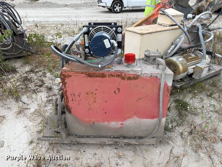 image for item FP3114 Pedestal breaker