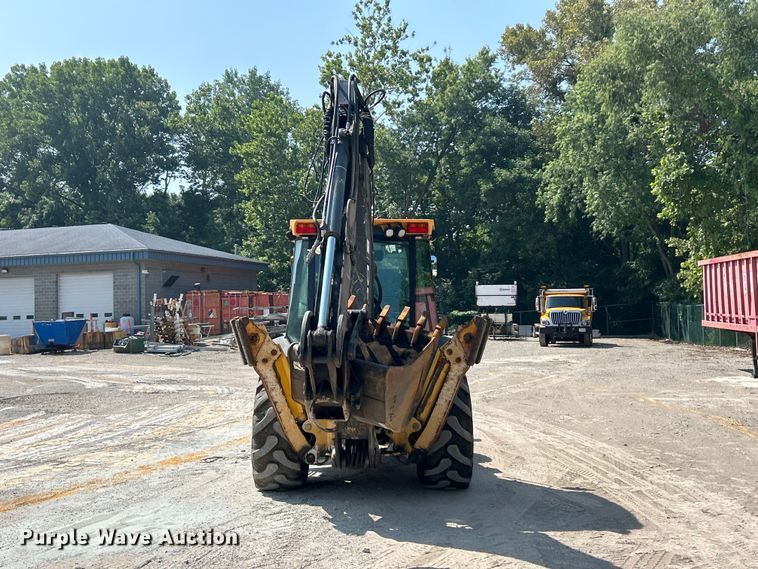 image for item FT6076 2010 John Deere 410J backhoe