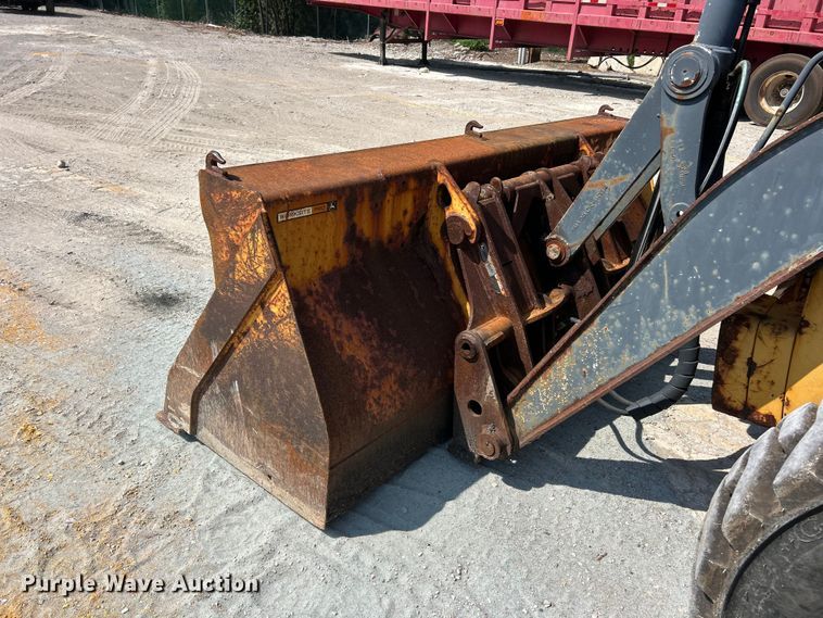 image for item FT6076 2010 John Deere 410J backhoe