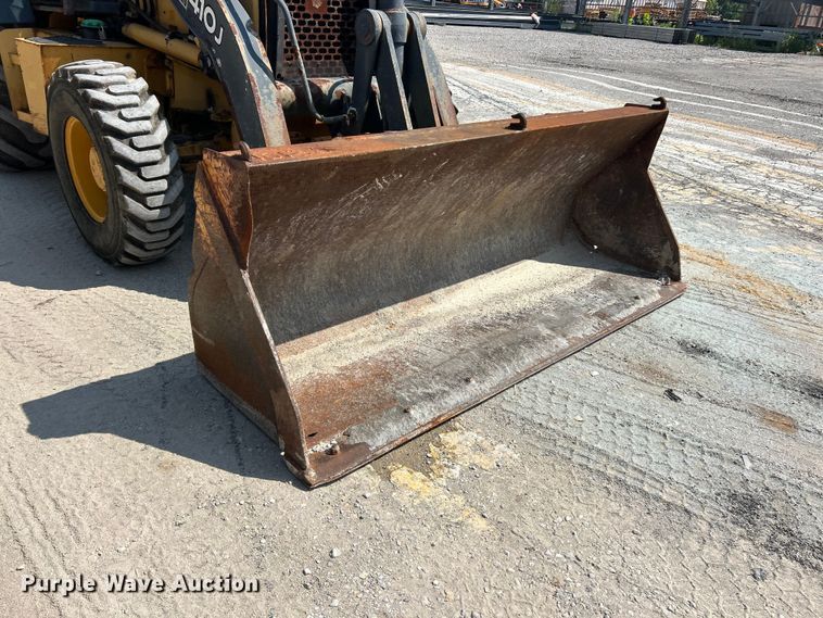image for item FT6076 2010 John Deere 410J backhoe