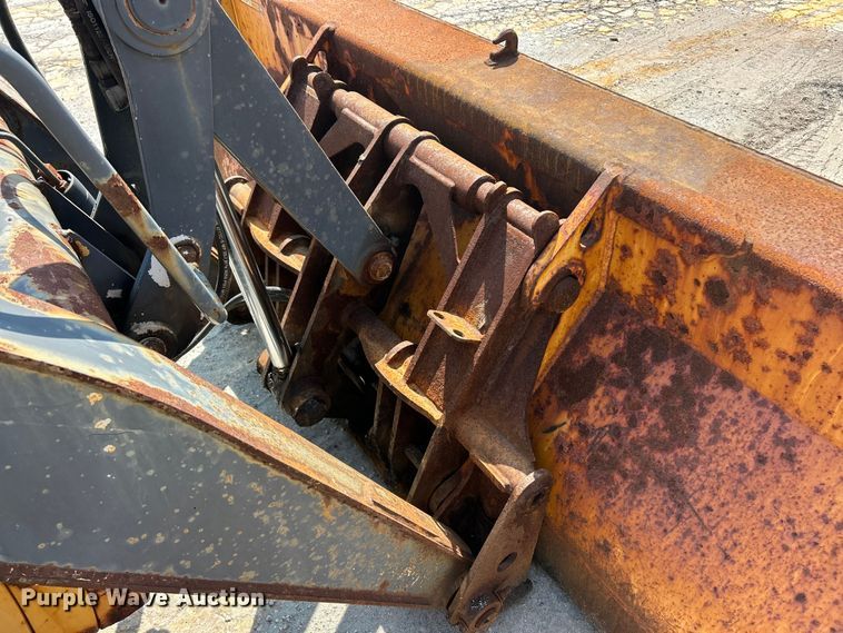 image for item FT6076 2010 John Deere 410J backhoe
