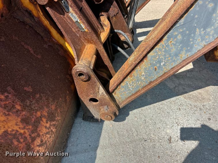 image for item FT6076 2010 John Deere 410J backhoe