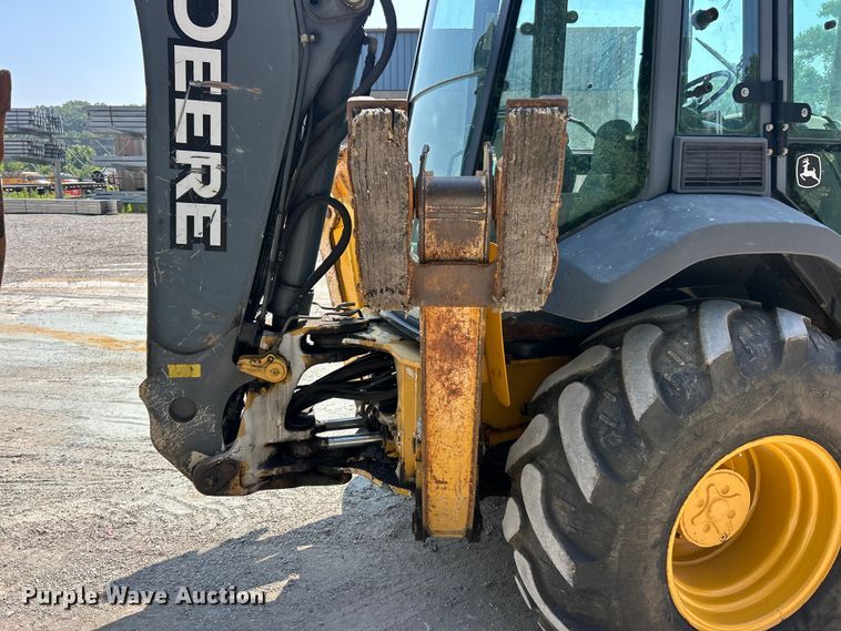 image for item FT6076 2010 John Deere 410J backhoe