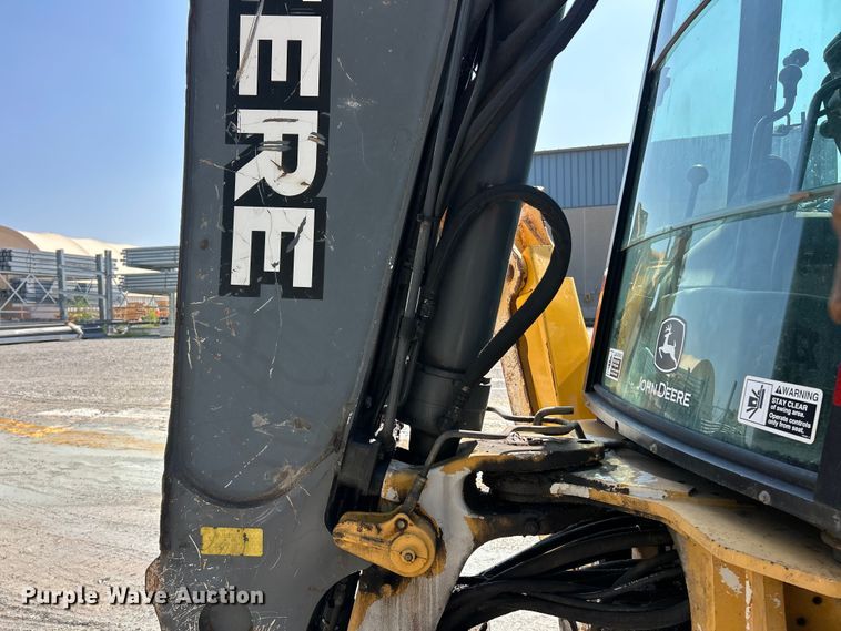 image for item FT6076 2010 John Deere 410J backhoe