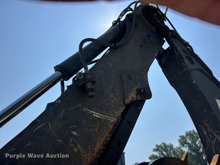 image for item FT6076 2010 John Deere 410J backhoe