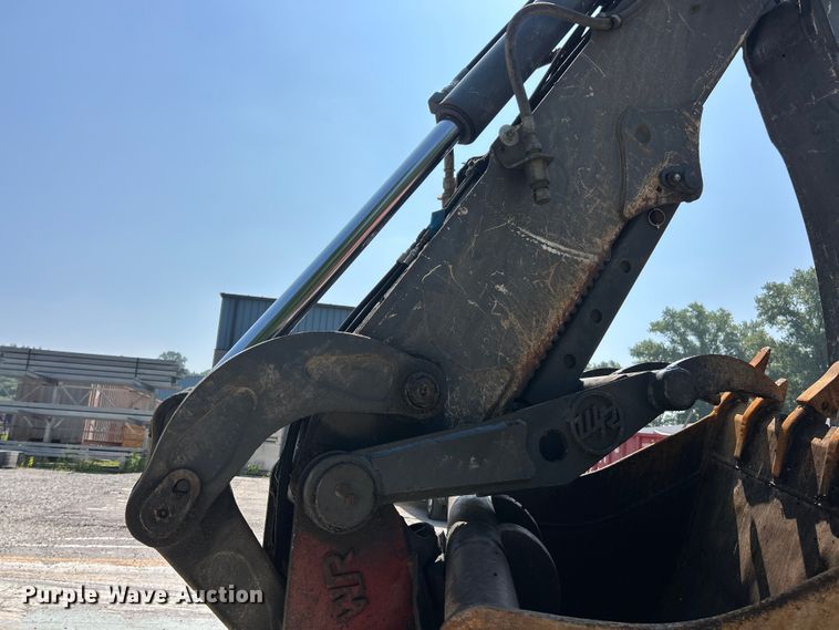 image for item FT6076 2010 John Deere 410J backhoe