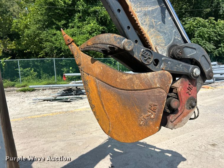 image for item FT6076 2010 John Deere 410J backhoe