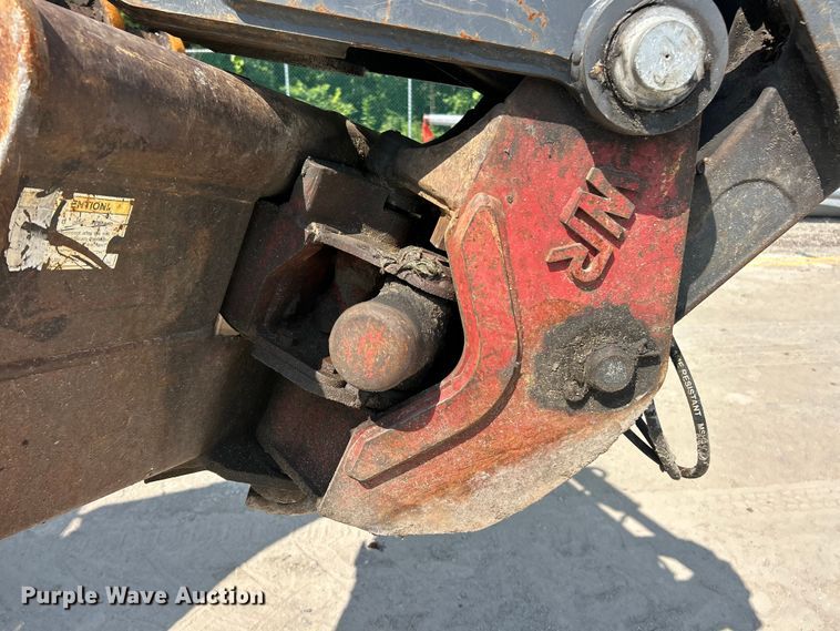 image for item FT6076 2010 John Deere 410J backhoe