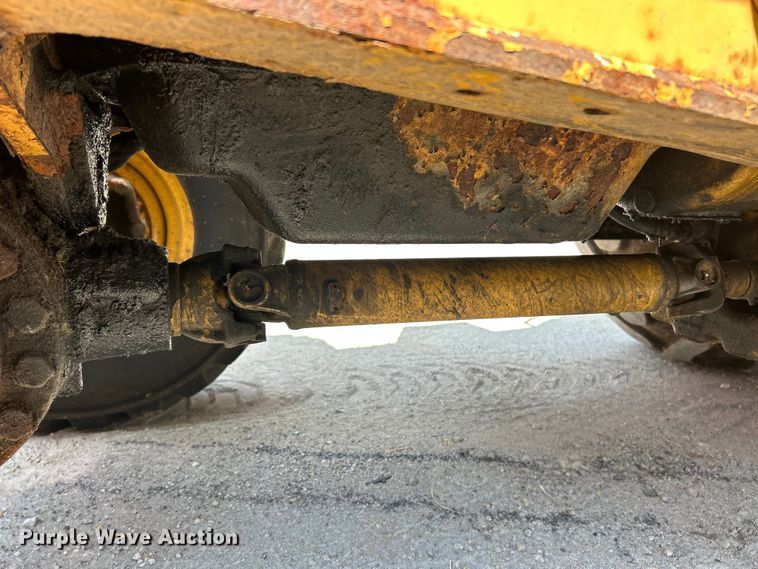 image for item FT6076 2010 John Deere 410J backhoe