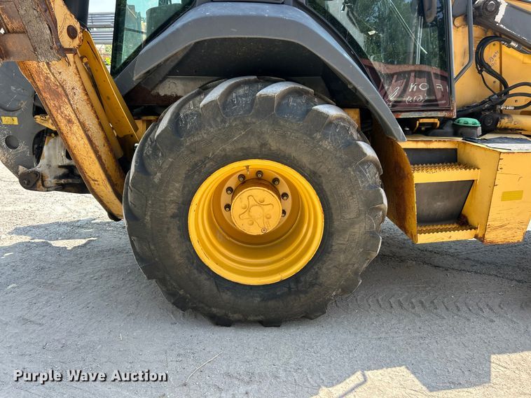 image for item FT6076 2010 John Deere 410J backhoe