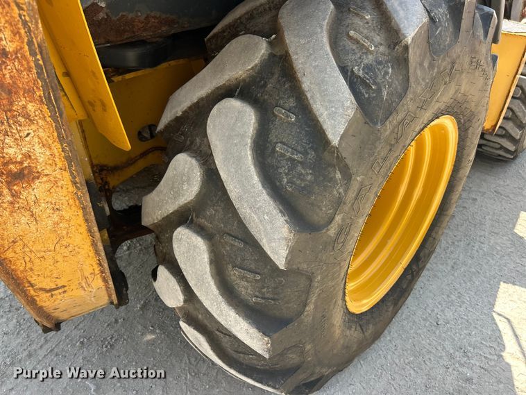 image for item FT6076 2010 John Deere 410J backhoe