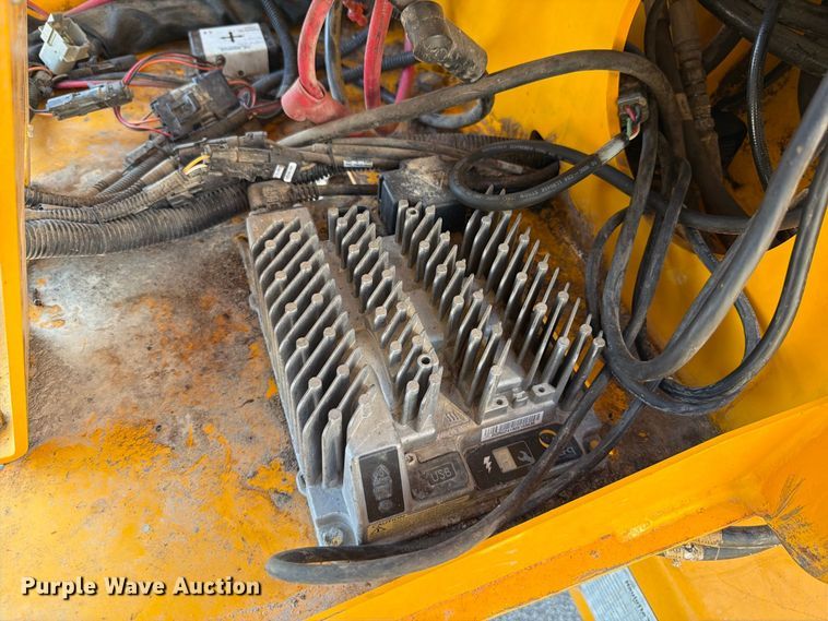 image for item FT6219 2019 Haulotte 5533A 