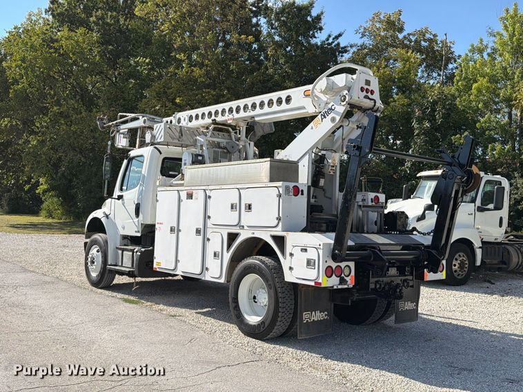 image for item FT6259 2012 Freightliner Business M2 bucket truck
