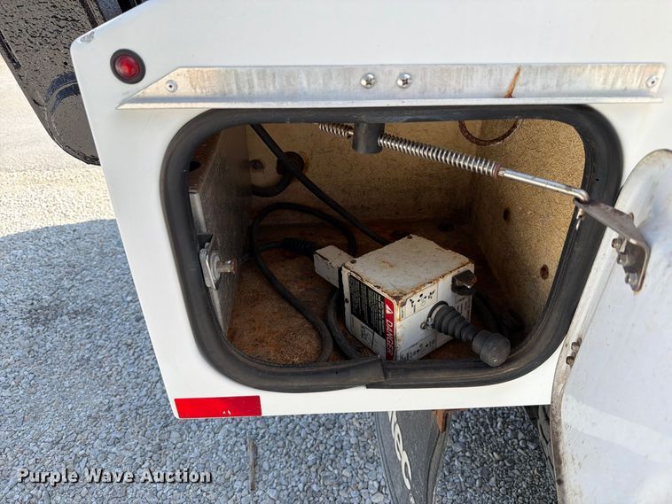 image for item FT6259 2012 Freightliner Business M2 bucket truck