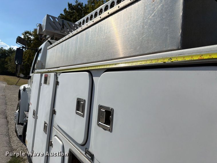 image for item FT6259 2012 Freightliner Business M2 bucket truck